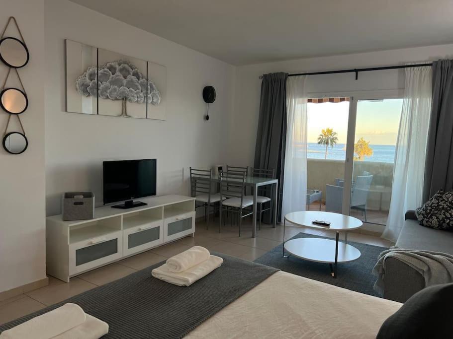 Apartamento Benalbeach En La Playa Benalmádena
